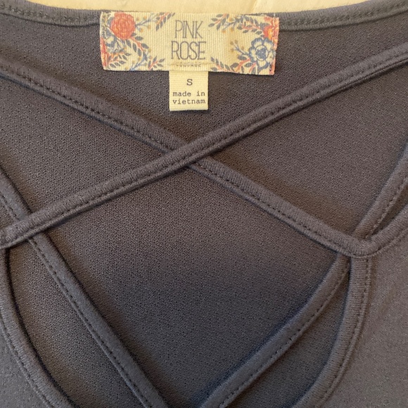 Pink Rose top - Picture 3 of 5